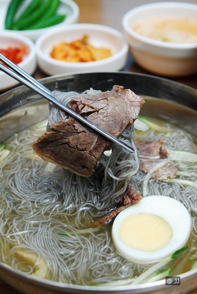 함흥냉면 이미지