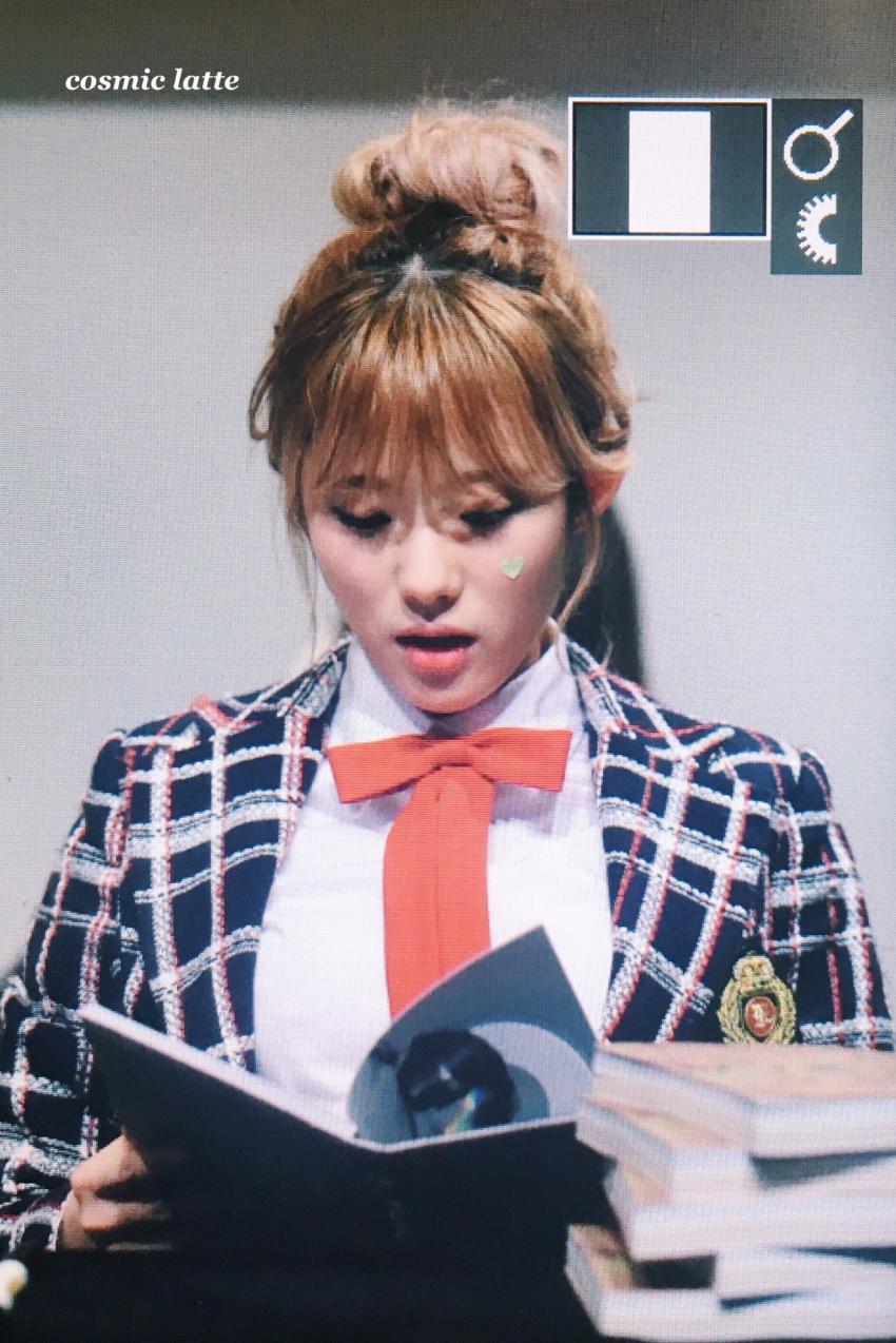 태연 앨범 선물로 받은 우주소녀 루다 | 인스티즈