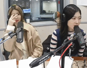 ioi 같은날 DIA와 아이오아이가 송년회를 한다면 정채연은?.gif (I.O.I) | 인스티즈