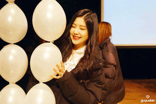 사람들을 즐겁게 해주는 걸 좋아한다는 아이돌.gif | 인스티즈
