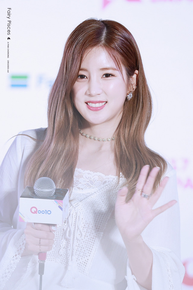 [에이핑크] 6월의 마지막 업로드는 누구로 할까 고민하다가 박초롱 | 인스티즈