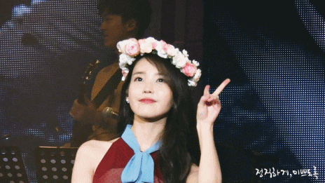 [15.11.22] 아이유 쳇셔 서울콘서트 둘째날 포토타임.jpgif | 인스티즈