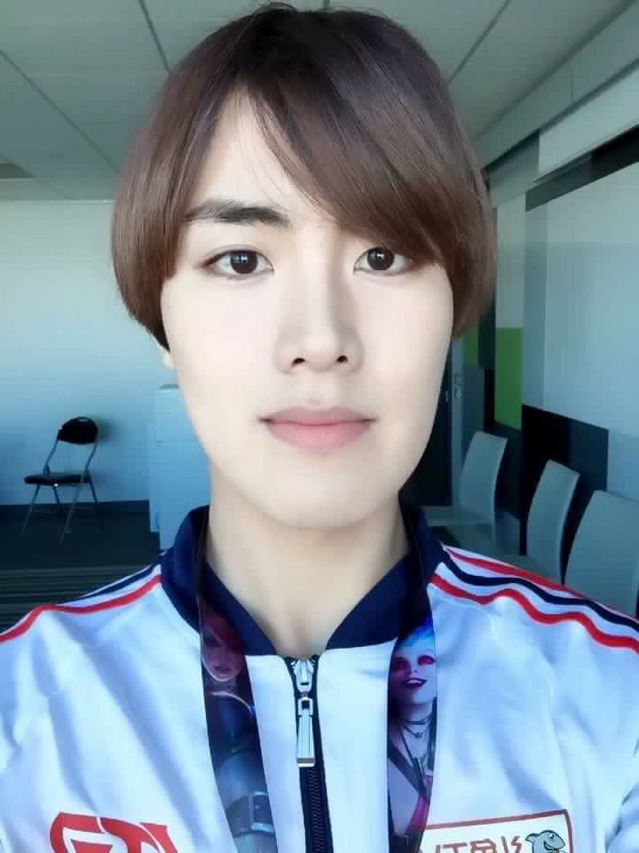 헤어스타일의 중요성과 셀고 두가지를 동시에 볼 수 있는 적절한 예.jpg | 인스티즈