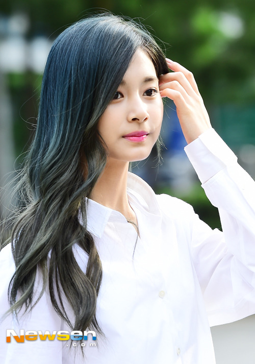 오늘자 쯔위 | 인스티즈