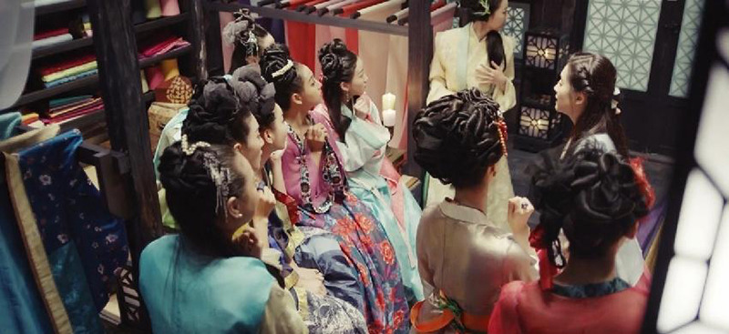 [화랑] 미술팀이 열일한듯한 배경과 의상 모음.jpg | 인스티즈
