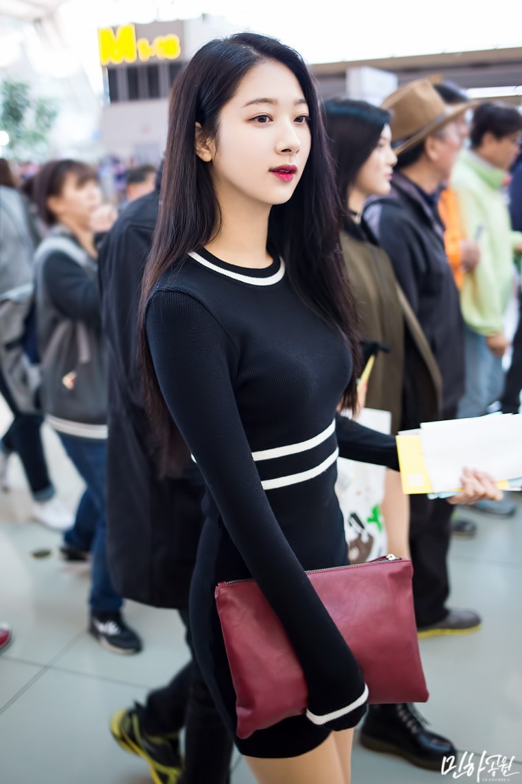 160318 나뮤 꽃단애 민하 인천공항 출국 (진짜 겁나게... 이쁘다...) | 인스티즈
