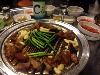 마당쇠껍데기와소금구이 이미지
