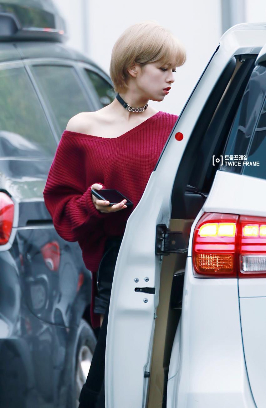 트와이스) 인기가요 출근 정연 | 인스티즈
