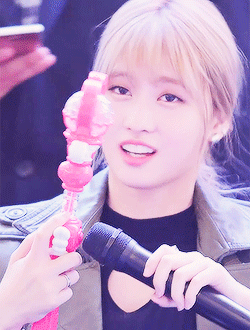 트와이스 복숭아 모모 | 인스티즈