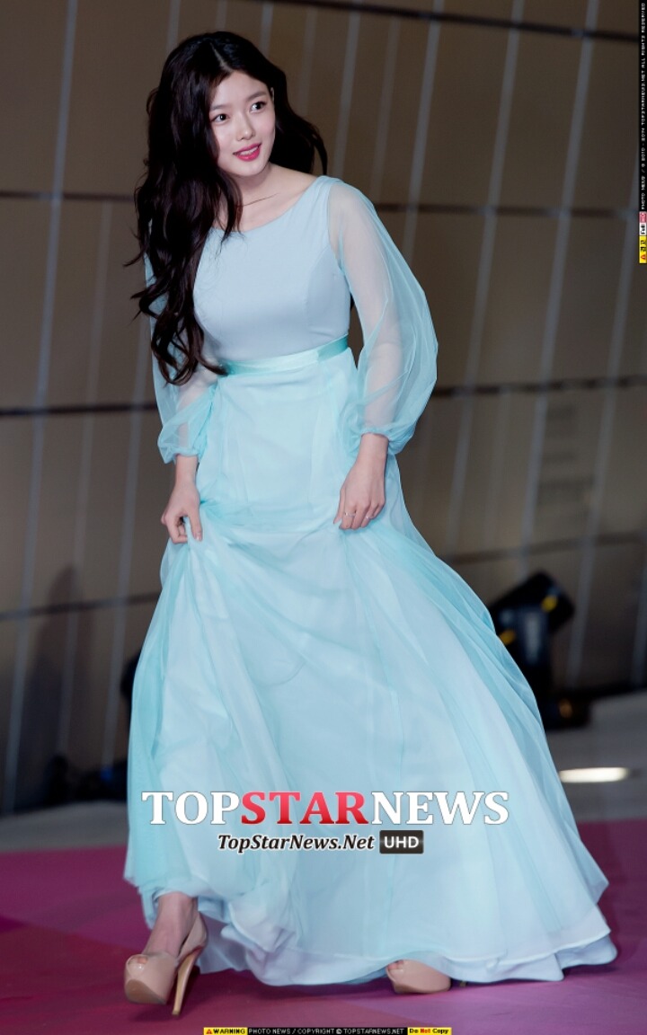 김유정 봄날의 솜사탕.jpg | 인스티즈