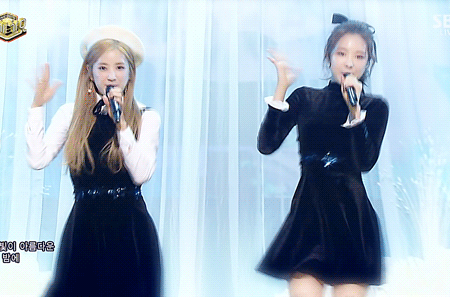 빼빼로게임하는 에이핑크.gif | 인스티즈