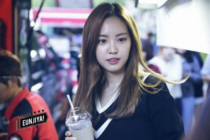 왜 내 눈앞에 나은이 왜 네가 자꾸 나은이 두 눈을 감고 누우면 왜 나은이 떠올라 | 인스티즈