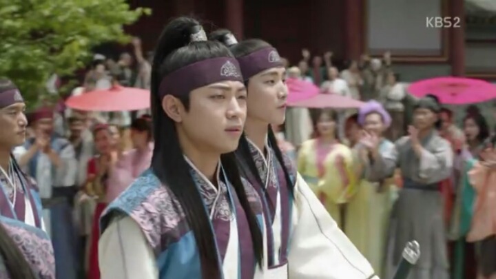 [화랑] 1500년 전 인기 아이돌 화랑 출근길 풍경.jpg (feat.럽라 떡밥) | 인스티즈