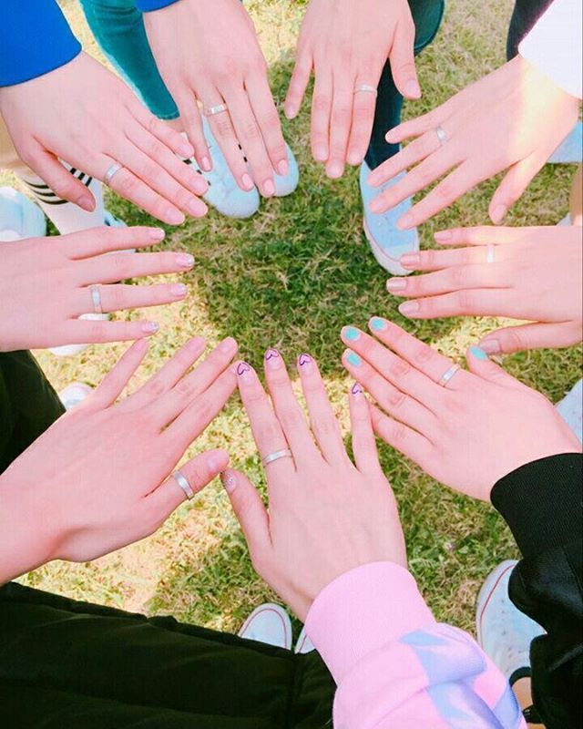 1주년 기념 트와이스 공식인스타그램 | 인스티즈