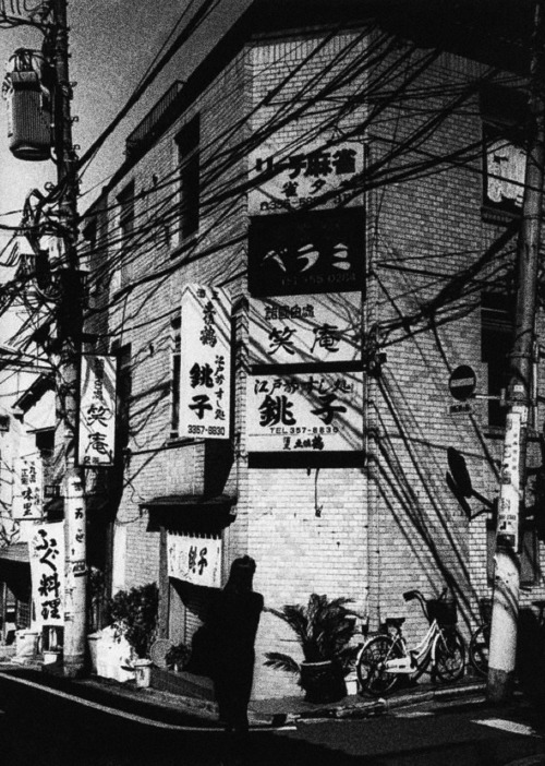 일본 특유의 음산하고 기괴한 느낌의 이미지 2 | 인스티즈