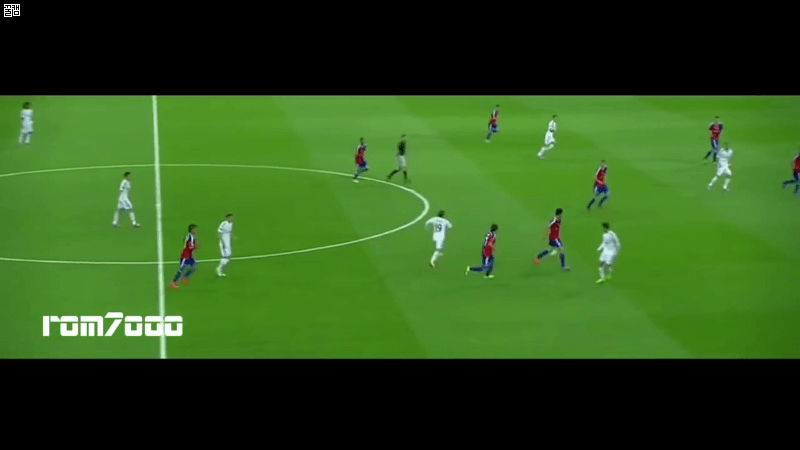 모드리치가 주로 쓰는 기술.gif | 인스티즈