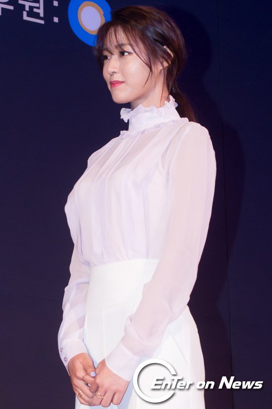 오늘 앞머리 자르고 온 설현 | 인스티즈