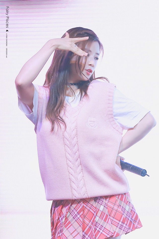 [에이핑크] 6월의 마지막 업로드는 누구로 할까 고민하다가 박초롱 | 인스티즈