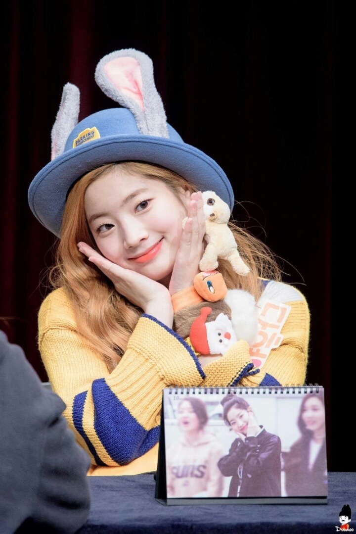 [트와이스] 팬 카메라 보고 잔망떠는 다현이 | 인스티즈