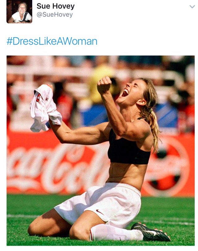 트럼프가 여성 행정직원들에게 "여자답게 입으라"는 지시를 내려서 트위터에 #DressLikeAWoman 해시태그가 돌고있음 | 인스티즈