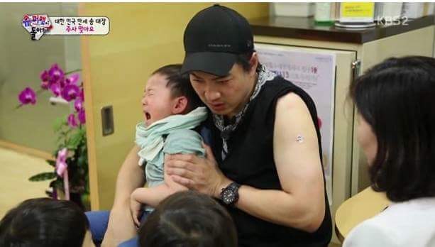 주사맞는 민국이 | 인스티즈