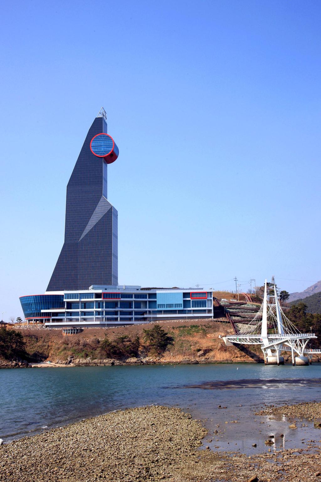 명동전기 이미지