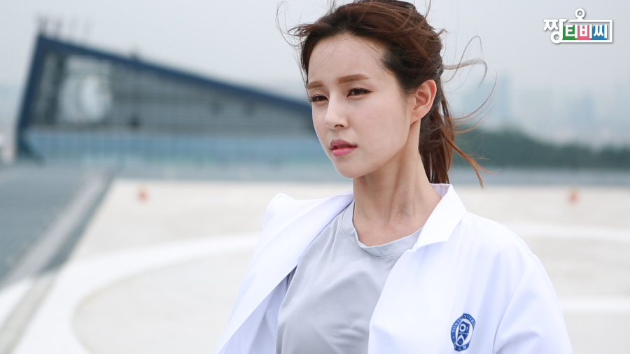 고시 3관왕급 외모.. JTBC 조수애 아나운서.jpg | 인스티즈
