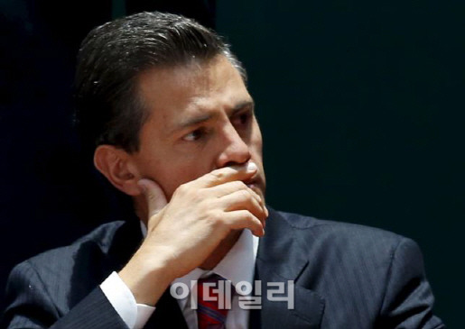 대통령이 아니라 배우같은 잘 멕시코 대통령.JPG | 인스티즈