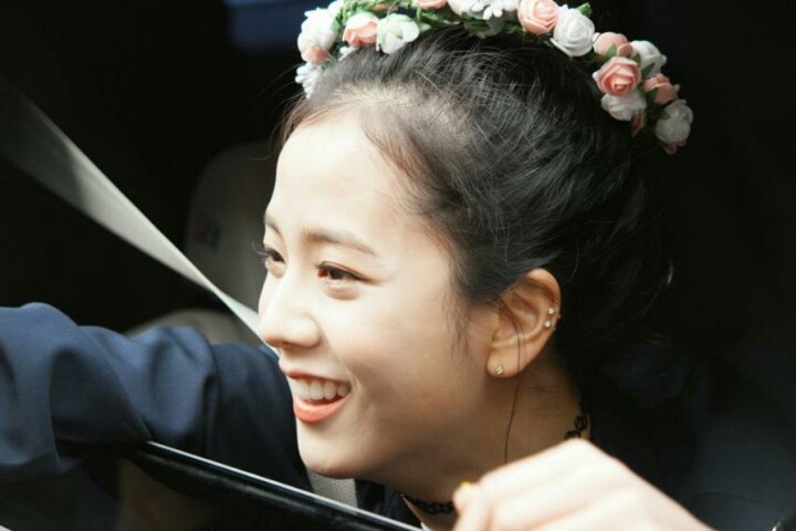오늘자 블랙핑크 지수 인가 퇴근길 직찍 | 인스티즈