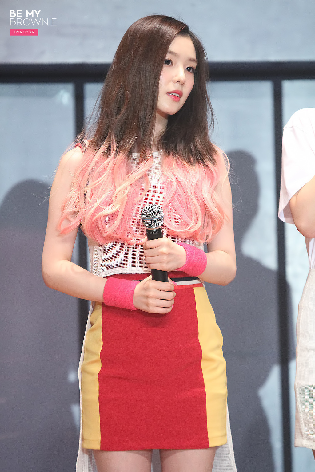 하얗고 청순한 여자.gif | 인스티즈