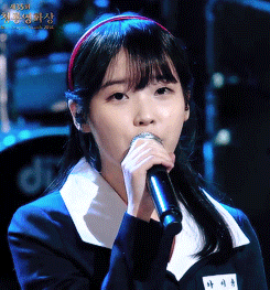 교복 아이유.gif | 인스티즈