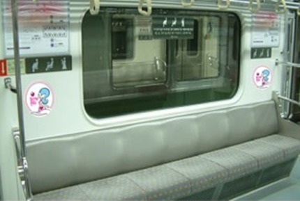출근or등교 시간 지하철에서 노인을 보면 당신은 자리양보를 해주는가? | 인스티즈