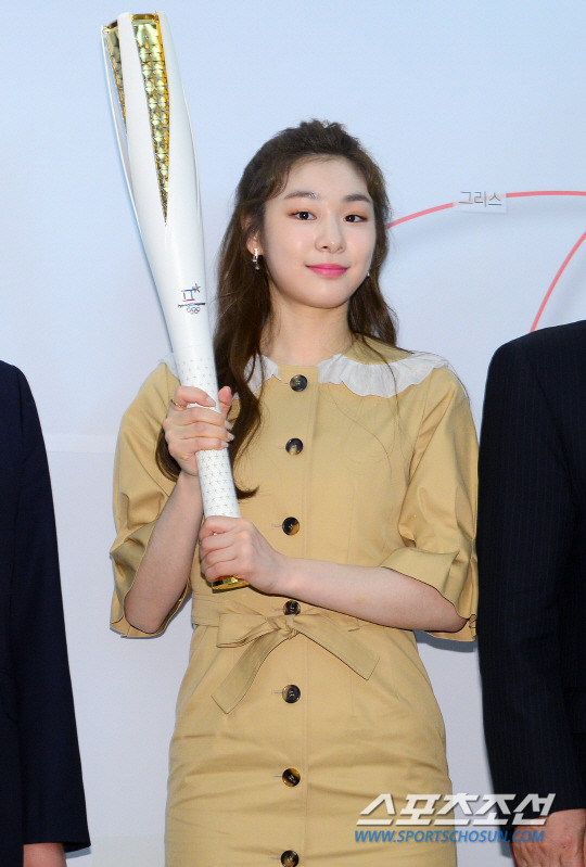 오늘자 김연아 | 인스티즈