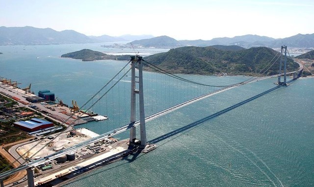 세계에서 가장 높은 콘크리트주탑 현수교 | 인스티즈