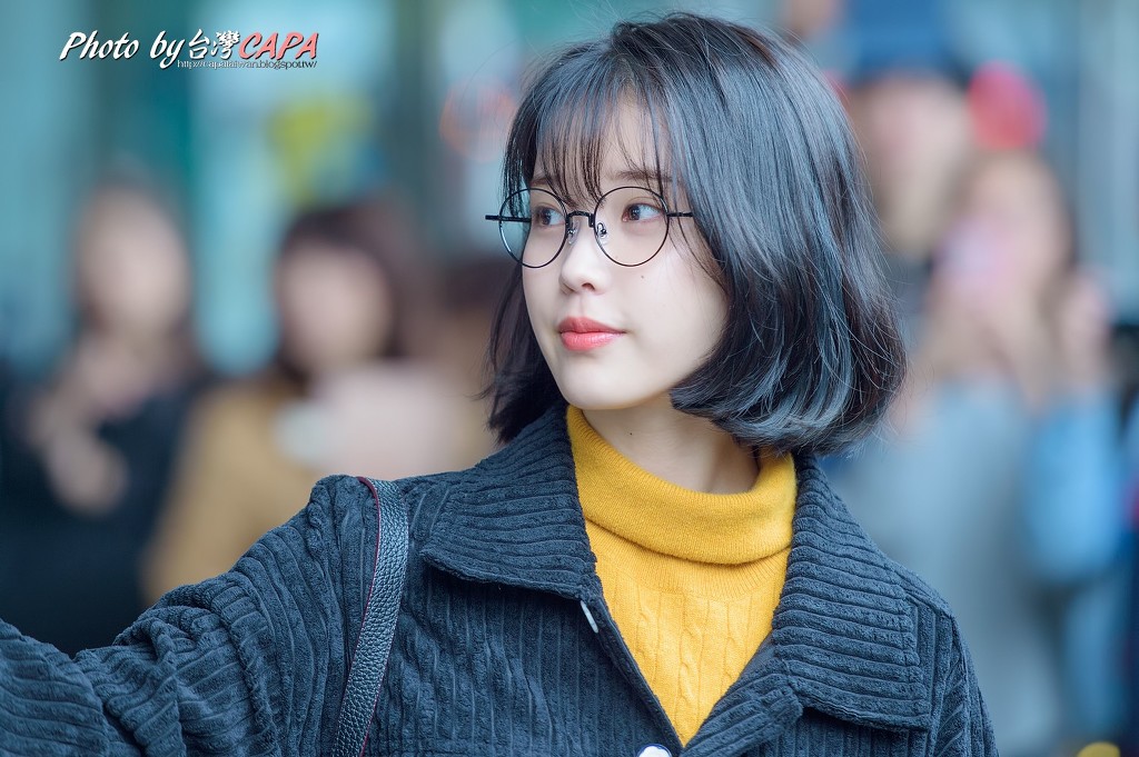 안경쓴 아이유 | 인스티즈