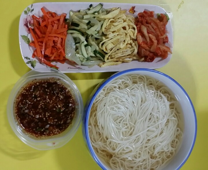 후루룩국시 이미지