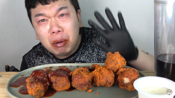 먹방 도중 탈주한 유튜버.jpg | 인스티즈