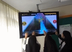 쉬는시간에 의미없는 탭소닉하기.gif | 인스티즈