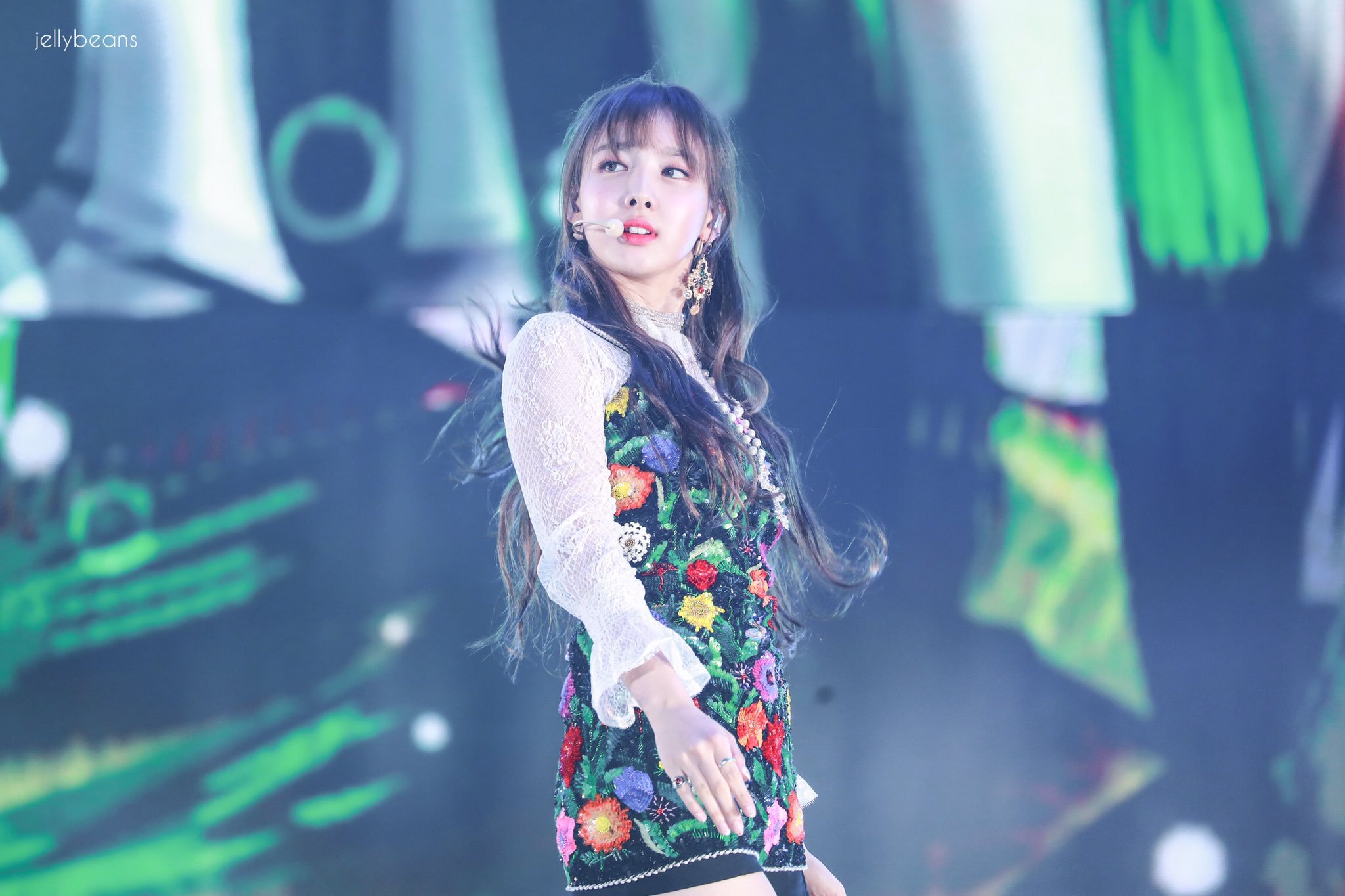 오늘이 생일인 트와이스 맏내 나연이.jpgif | 인스티즈