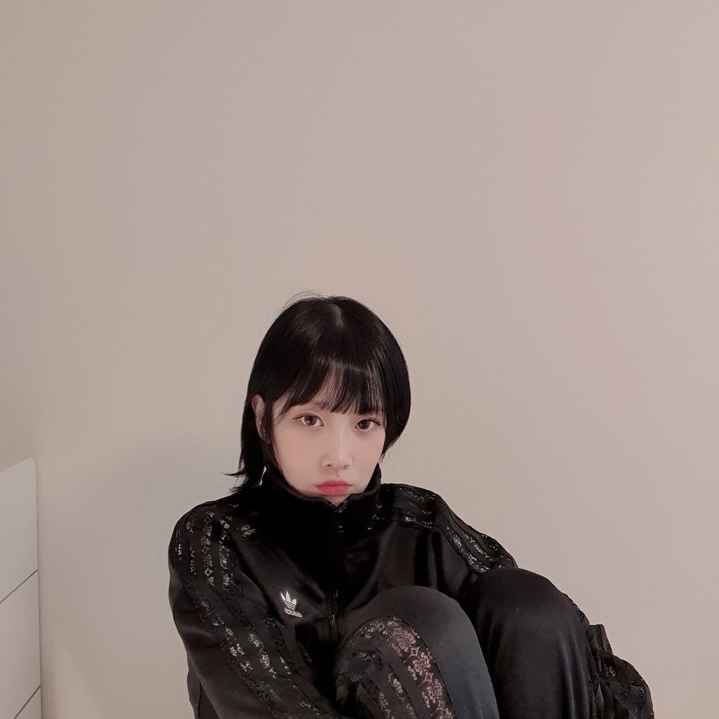러블리즈 팬들은 잘 어울린다고 하는데 본인은 별로라고 하는 중.jpgif | 인스티즈