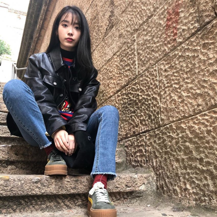 스페인 여행중 아이유 인스타 업데이트 | 인스티즈