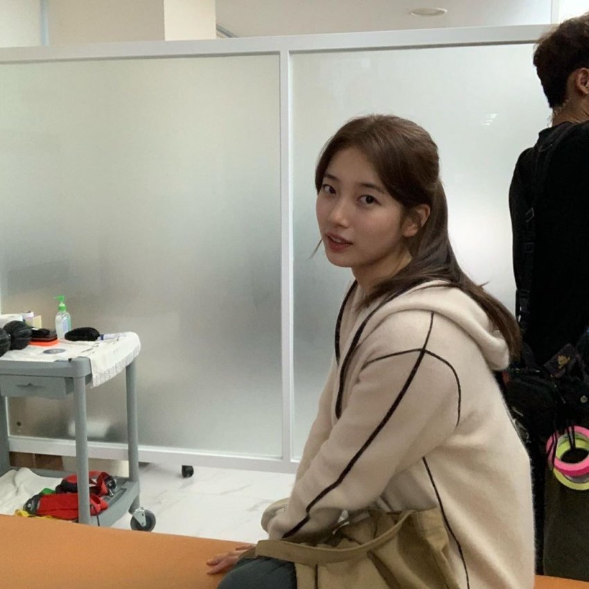 수지 백두산 비하인드 컷.JPG | 인스티즈