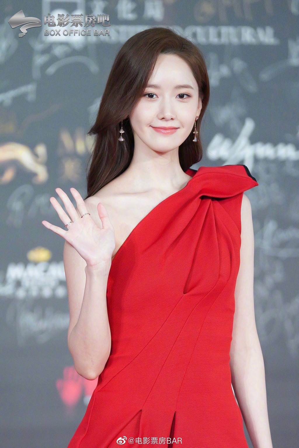 9930D8475DF254072ABBB4