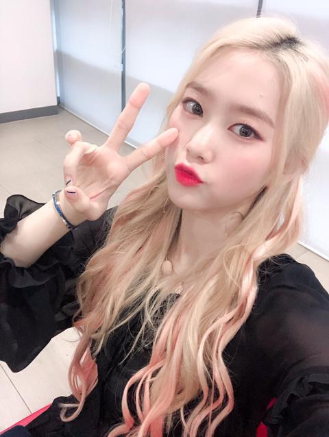 오마이걸 지호의 쾌유를 빌며 50장.jpg | 인스티즈