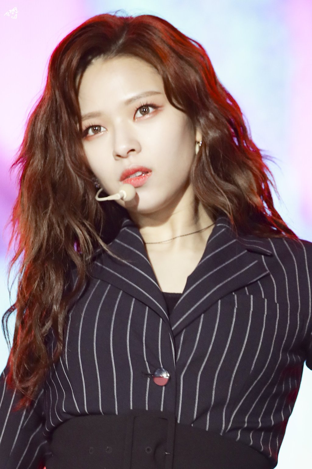 요즘 너무 이쁜 정연이 광주 슈퍼콘서트 | 인스티즈
