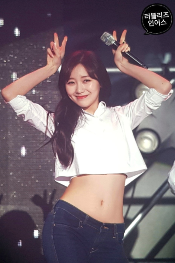기존 이미지랑 큰 차이를 보인 오늘자 러블리즈 수정이.jpg | 인스티즈