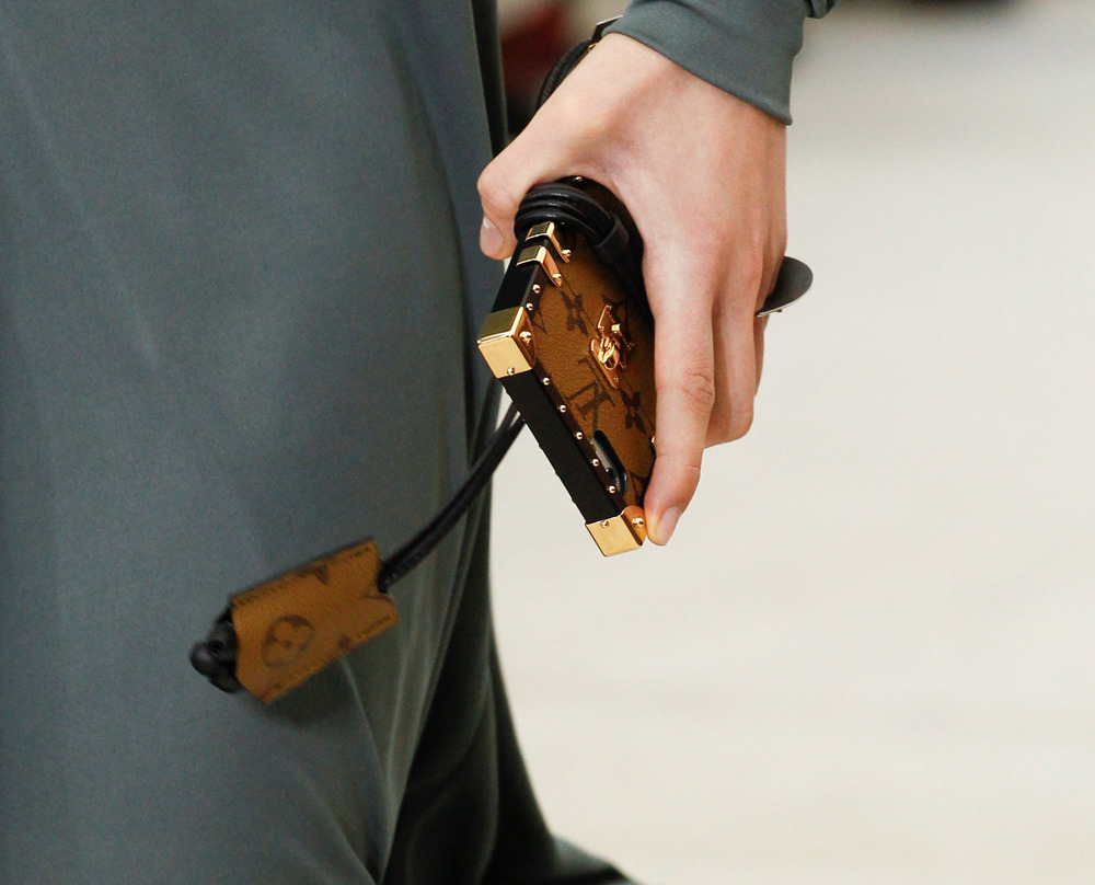 Louis Vuitton 신상 아이폰 케이스 | 인스티즈