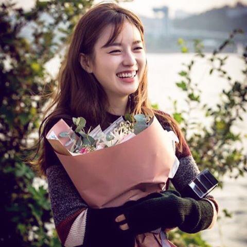 추운날 손잡고 걷고싶은 내 여자친구.jpg | 인스티즈