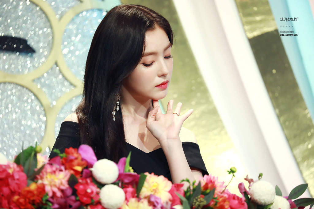 드레스도 잘 어울리는 아이린.jpg | 인스티즈