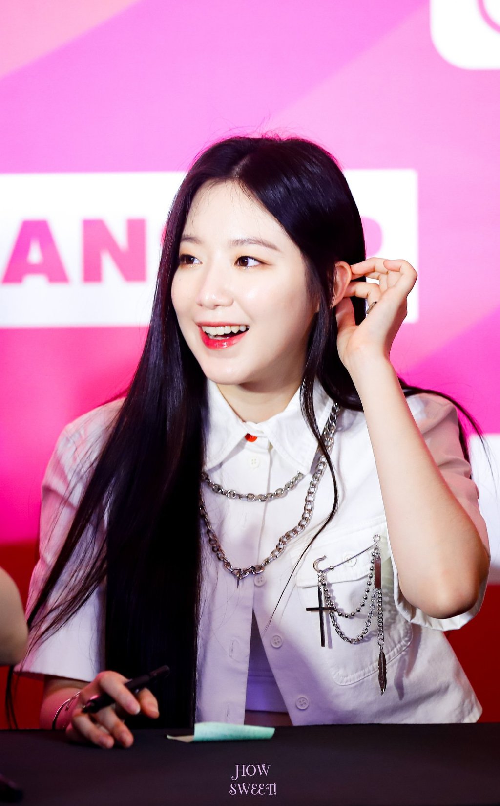 (여자)아이들의 비쥬얼담당 백설공주 슈화.jpgif (311장) | 인스티즈